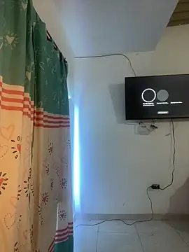 Snapshot of my_cam chatting on February 3, 1:26 am my cam online show from February 3, 1:26 am