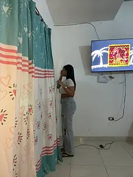 Snapshot of my_cam chatting on February 6, 6:55 pm my cam online show from February 6, 6:55 pm