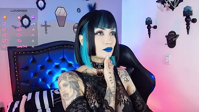 IsisRaichuu  online show from January 13, 7:19 pm