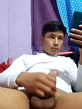 Snapshot of EduardoEspinoza12 chatting on September 26, 9:13 am EduardoEspinoza12 online show from September 26, 9:13 am