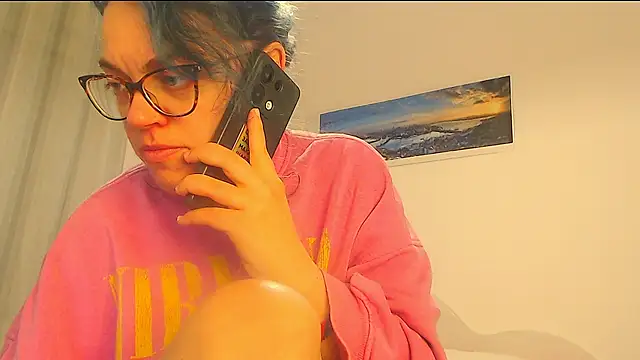 Snapshot of Ju-Hot chatting on January 12, 5:51 pm Ju-Hot online show from January 12, 5:51 pm