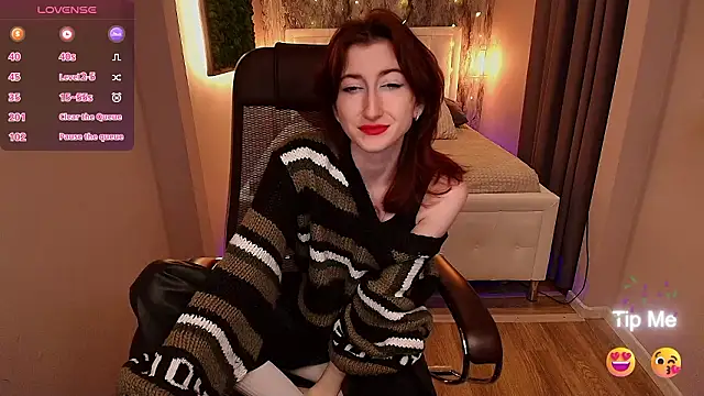 Violet Moreau online show from March 13, 8:59 pm