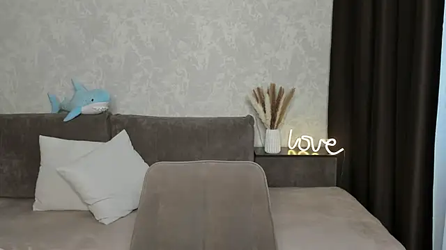 Snapshot of MelisaHart chatting on February 9, 11:47 am MelisaHart online show from February 9, 11:47 am