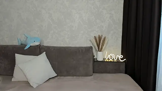 Snapshot of MelisaHart chatting on February 13, 7:13 am MelisaHart online show from February 13, 7:13 am