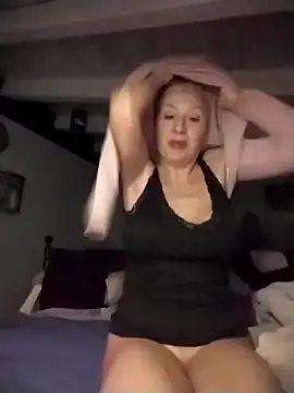 divinaerotica online show from January 11, 5:18 pm