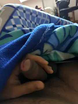 Snapshot of Heavy_Daddyy chatting on February 14, 8:42 am Heavy Daddyy online show from February 14, 8:42 am