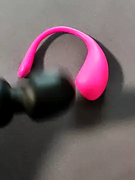 Snapshot of sam0and0katy chatting on May 17, 6:26 pm sam0and0katy online show from May 17, 6:26 pm