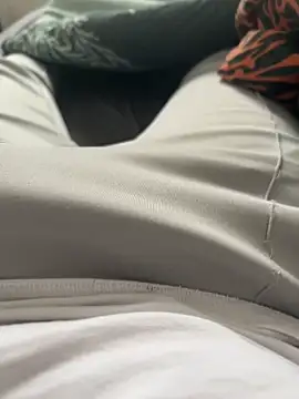 Snapshot of Mo_2003 chatting on January 28, 12:54 pm Mo 2003 online show from January 28, 12:54 pm