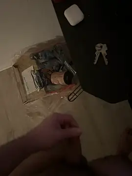 Snapshot of Mo_2003 chatting on January 30, 1:22 am Mo 2003 online show from January 30, 1:22 am