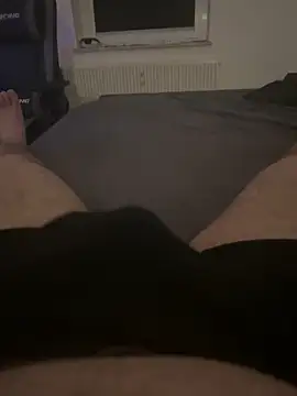 Snapshot of Mo_2003 chatting on January 30, 11:24 pm Mo 2003 online show from January 30, 11:24 pm