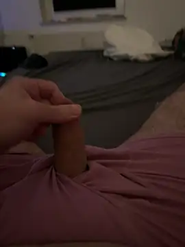 Snapshot of Mo_2003 chatting on February 18, 9:20 pm Mo 2003 online show from February 18, 9:20 pm