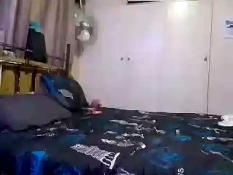 pieter222220l online show from September 18, 10:56 pm