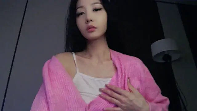 Fudzik0 online show from February 9, 6:50 am