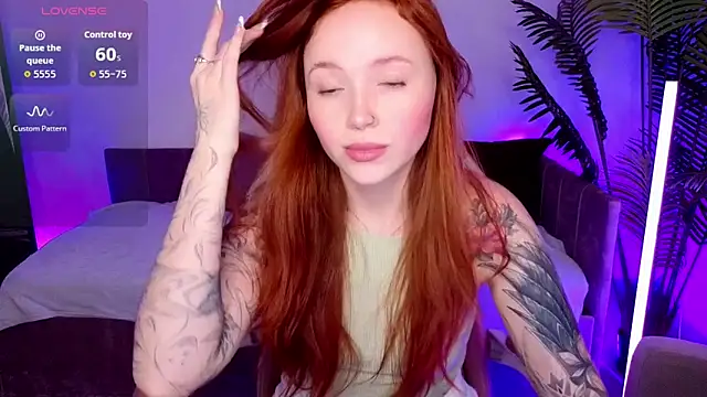 Maya Light online show from February 11, 8:41 am