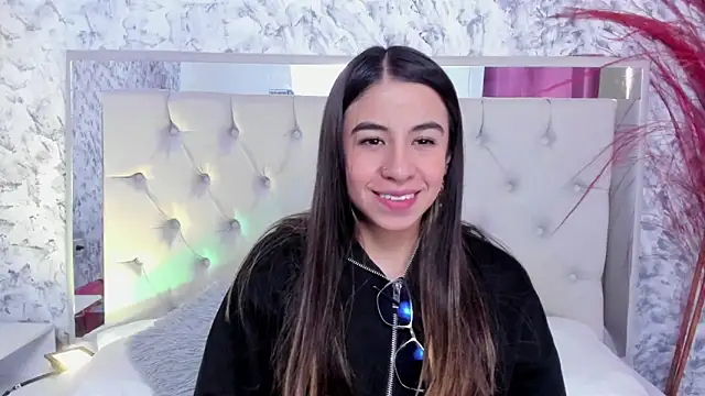 Snapshot of Ariana_greenblat chatting on October 7, 4:04 pm Ariana greenblat online show from October 7, 4:04 pm