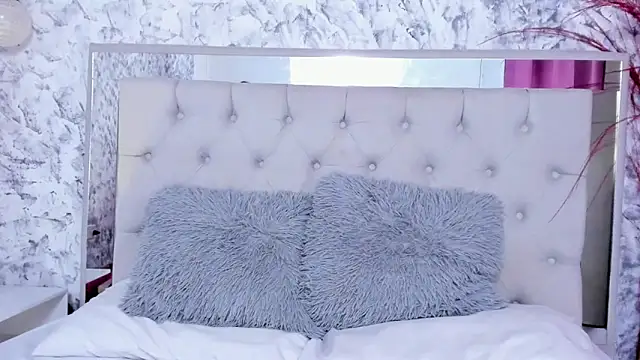 Snapshot of Ariana_greenblat chatting on October 25, 4:13 pm Ariana greenblat online show from October 25, 4:13 pm