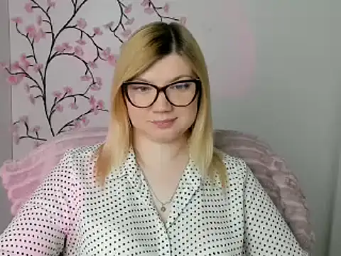Lola moree online show from May 12, 12:02 pm