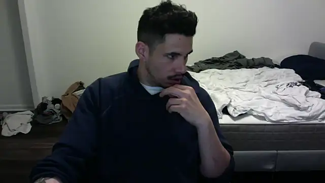 Snapshot of NicaBOi chatting on March 16, 9:26 pm NicaBOi online show from March 16, 9:26 pm