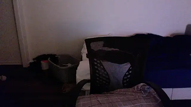Snapshot of NicaBOi chatting on March 22, 10:39 am NicaBOi online show from March 22, 10:39 am