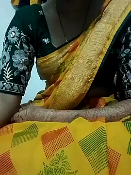 Snapshot of saaniya chatting on October 13, 5:57 pm saaniya online show from October 13, 5:57 pm