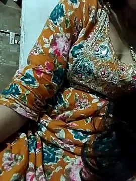 Snapshot of saaniya chatting on October 18, 8:09 pm saaniya online show from October 18, 8:09 pm