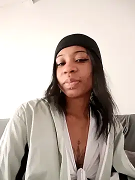 Snapshot of Zaira_Rose_ chatting on February 15, 3:09 pm Zaira Rose online show from February 15, 3:09 pm