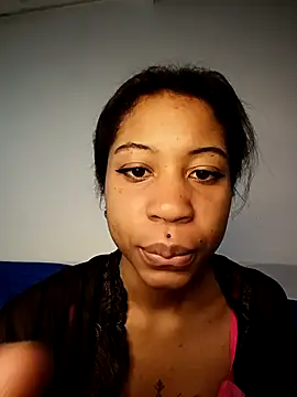 Snapshot of Zaira_Rose_ chatting on February 21, 12:28 pm Zaira Rose online show from February 21, 12:28 pm