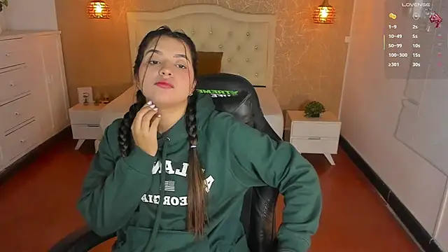 Hadley  online show from October 23, 3:06 am