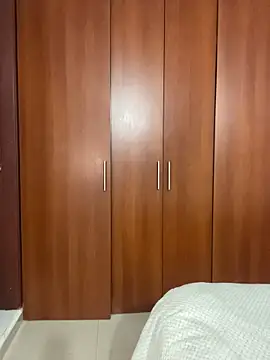 Snapshot of eileensophi chatting on February 28, 3:18 am eileensophi online show from February 28, 3:18 am