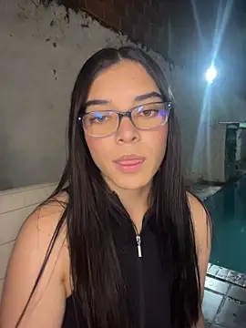 Snapshot of eileensophi chatting on March 6, 4:09 am eileensophi online show from March 6, 4:09 am