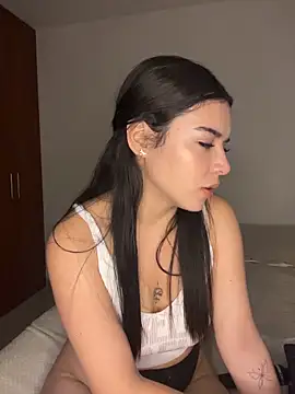 Snapshot of eileensophi chatting on May 8, 1:22 am eileensophi online show from May 8, 1:22 am