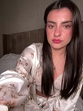 Snapshot of cute_carly_ chatting on February 21, 10:59 pm cute carly  online show from February 21, 10:59 pm