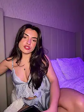 Snapshot of cute_carly_ chatting on February 26, 9:16 pm cute carly  online show from February 26, 9:16 pm