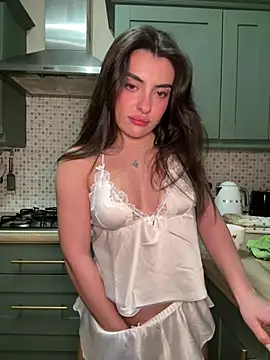 Snapshot of cute_carly_ chatting on March 14, 10:05 pm cute carly  online show from March 14, 10:05 pm