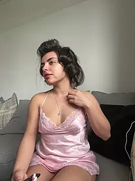 Snapshot of cute_carly_ chatting on March 22, 3:42 pm cute carly  online show from March 22, 3:42 pm