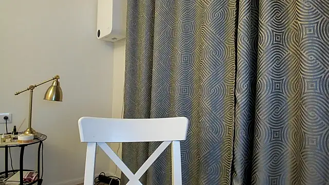 Snapshot of Hustle_Babyy chatting on February 12, 6:14 pm Hustle Babyy online show from February 12, 6:14 pm