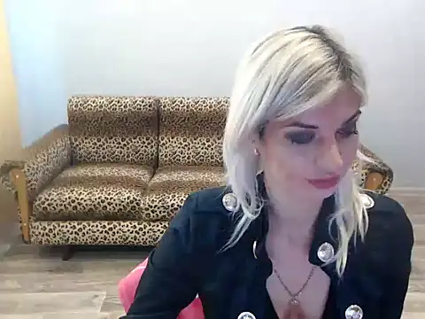 SexyBeatriice online show from October 17, 6:16 am