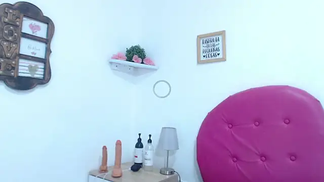 lilith sm1th online show from March 20, 7:25 am