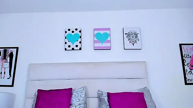 BrielaDiCaprio online show from October 16, 7:59 pm