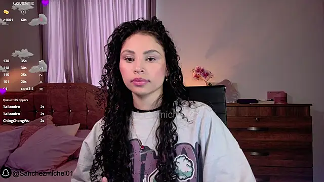 Snapshot of Marivimichel1 chatting on February 22, 3:36 pm Marivimichel1 online show from February 22, 3:36 pm