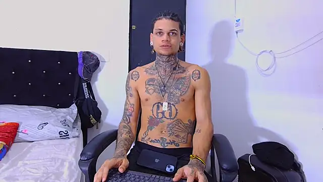 hot man05 online show from October 31, 11:17 pm