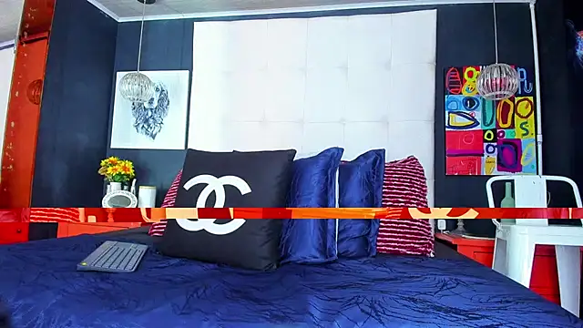 Thomas May4rs online show from March 21, 7:44 am