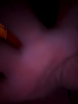 quechamp1980 online show from October 24, 9:38 am