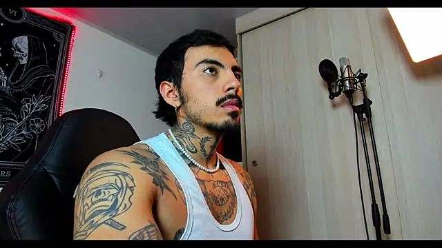 scockpion   online show from January 29, 7:25 am