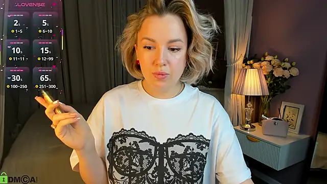 Nikki Kai online show from October 22, 12:55 am