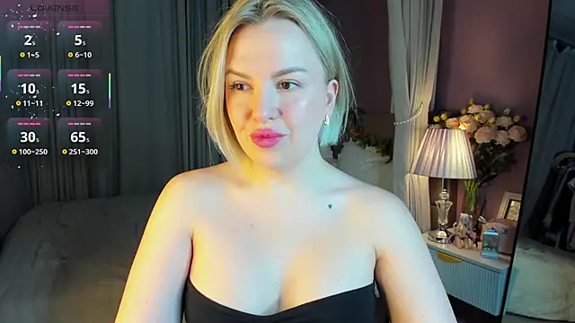 Nikki Kai online show from November 28, 1:08 am