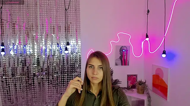 Snapshot of CharmBianca chatting on January 30, 11:44 am CharmBianca online show from January 30, 11:44 am