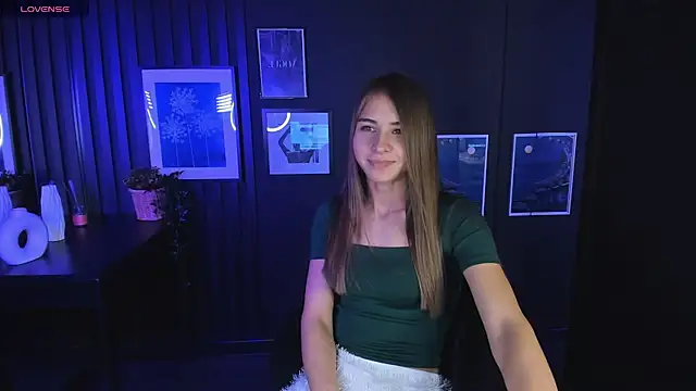 Snapshot of CharmBianca chatting on February 1, 10:26 am CharmBianca online show from February 1, 10:26 am