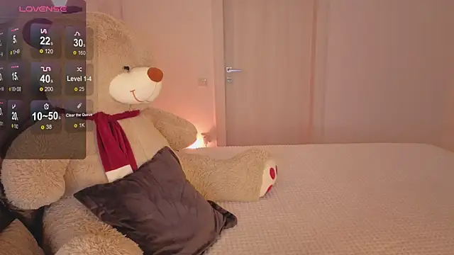 Snapshot of CaseyCraig chatting on October 26, 3:07 pm CaseyCraig online show from October 26, 3:07 pm