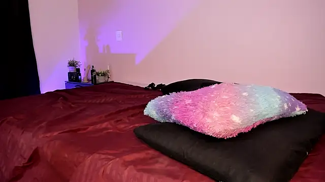 Snapshot of aleya_bliss chatting on February 22, 3:58 pm aleya bliss online show from February 22, 3:58 pm